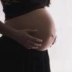 Почему болит живот у женщины на ранних сроках беременности